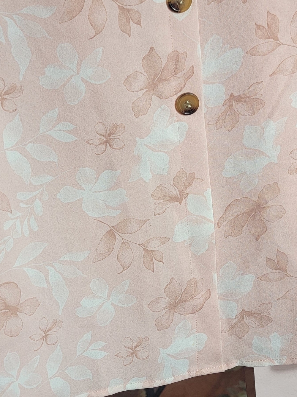 Classic Concepts Floral Button-Front Midi Skirt in Blush Pink Size Large - Picture 6 of 7